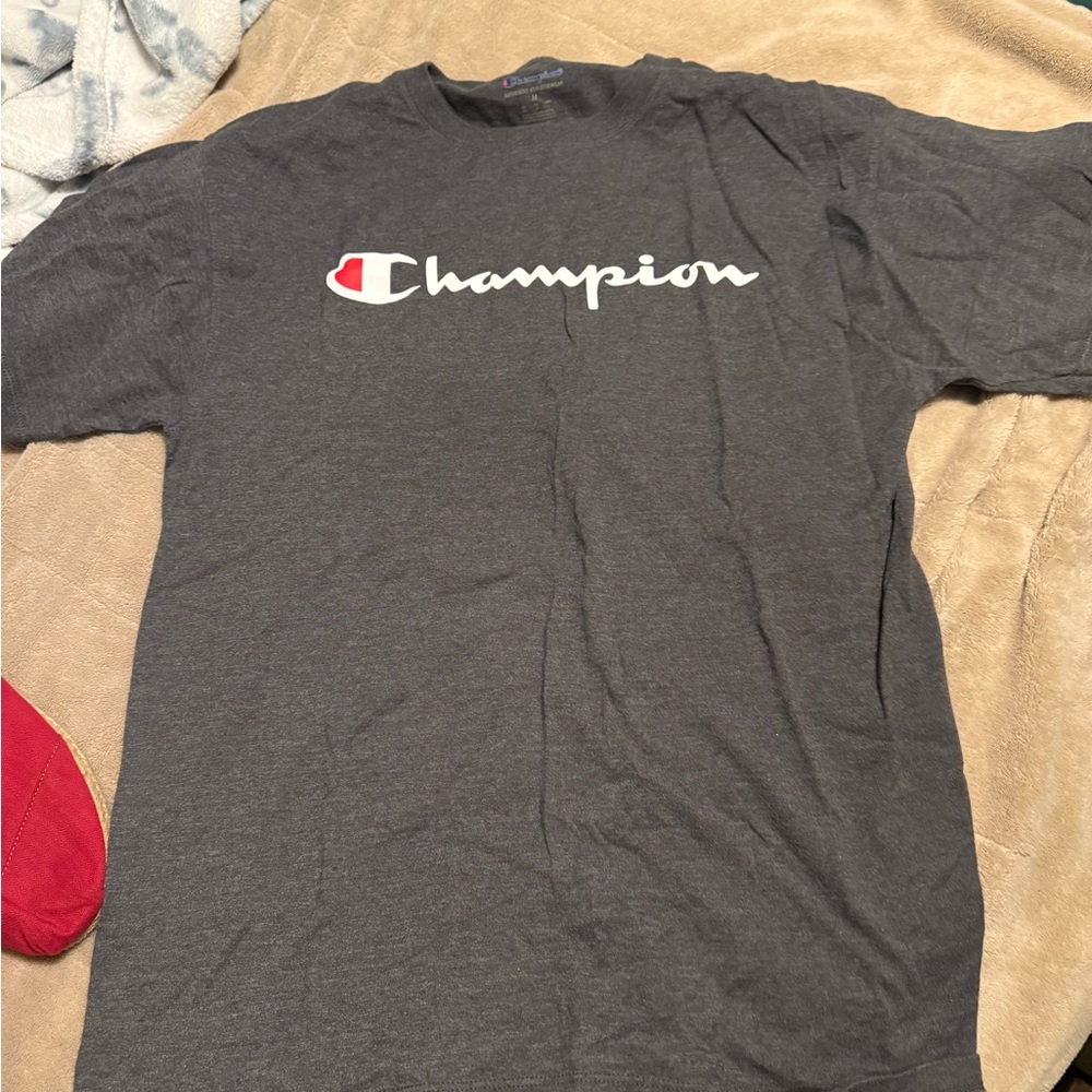 Champion T-Shirt